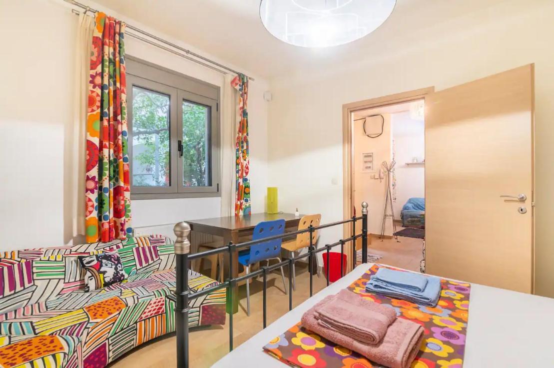 Apartment Pop Art - Experience Local Vibes
