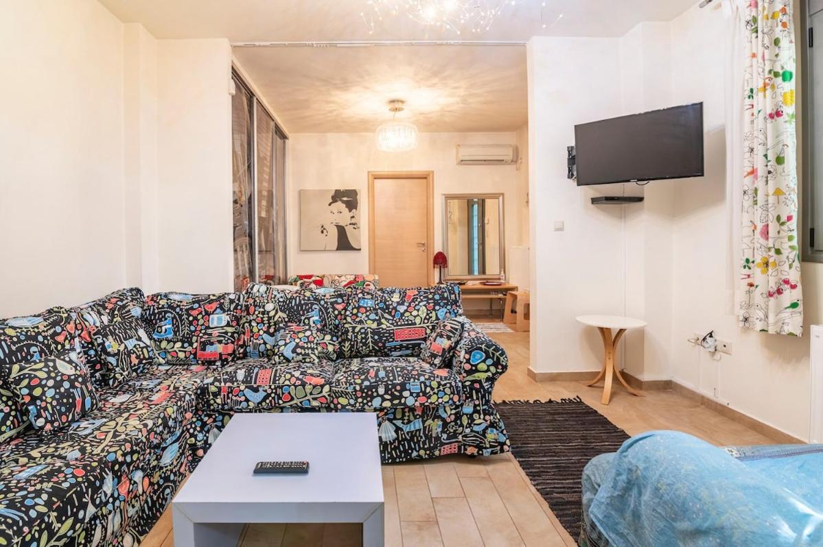 Pop Art - Experience Local Vibes Apartment Athens